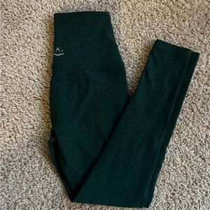 Beyond Yoga Dark Green Leggings XS